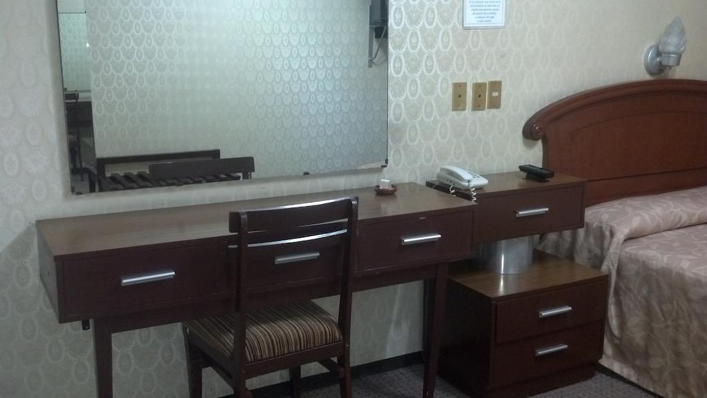 Nuevo Hotel Alameda De Uruapan Uruapan  Exteriör bild